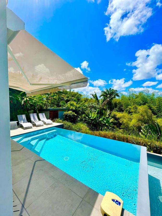 Villa Kumquat Avec Piscine Et Vue Sur Les Montagnes Petit-Bourg Dış mekan fotoğraf